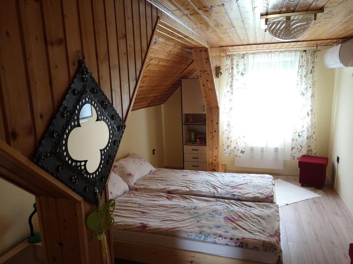 Szabo Vendeghaz Hotell Siklós Eksteriør bilde